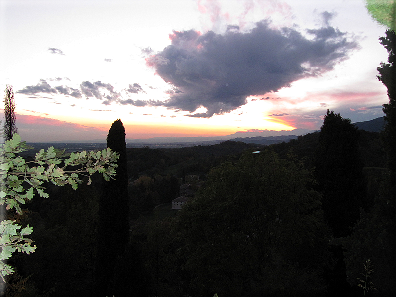 foto Tramonto sui Colli Ezzelini